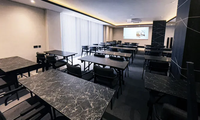Large Meeting Room classroom layout